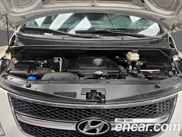 Hyundai Starex 2016 — фото 6