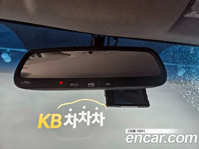 Hyundai Starex 2016 — фото 16