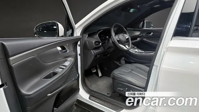 Hyundai Santafe 2023 — фото 12