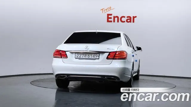 Mercedes-Benz E-Class 2016 — фото 4