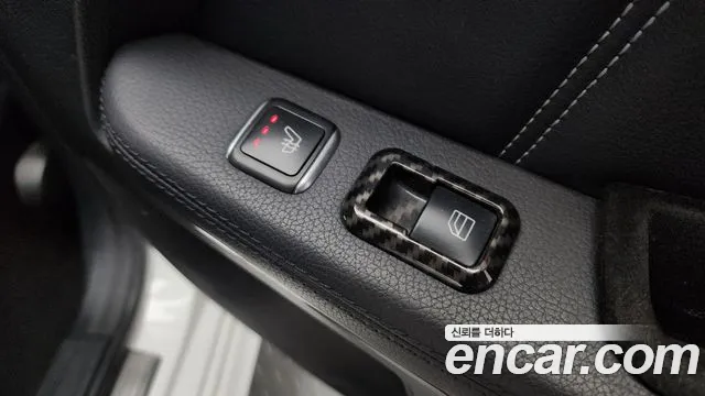 Mercedes-Benz E-Class 2016 — фото 16