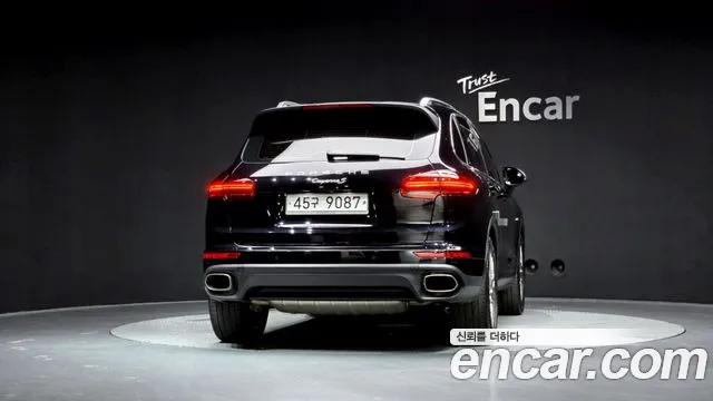 Porsche Cayenne 2015 — фото 3