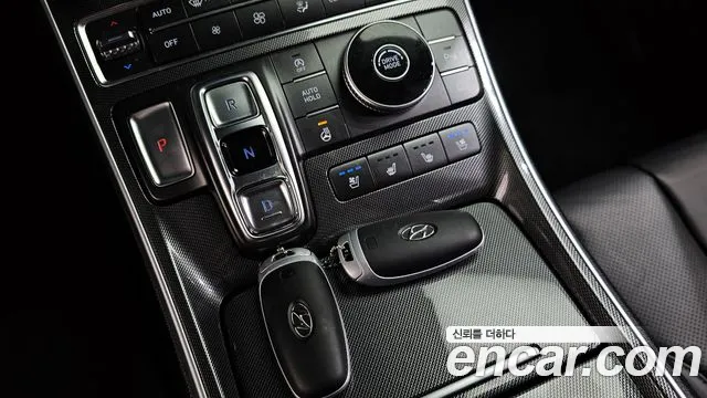 Hyundai Santafe 2021 — фото 12
