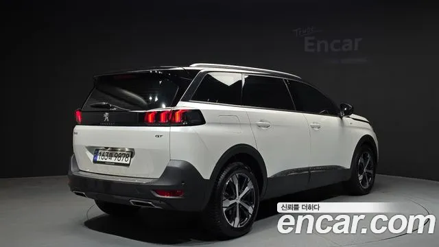 Peugeot 5008 2022 — фото 2
