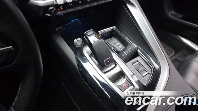 Peugeot 5008 2022 — фото 12