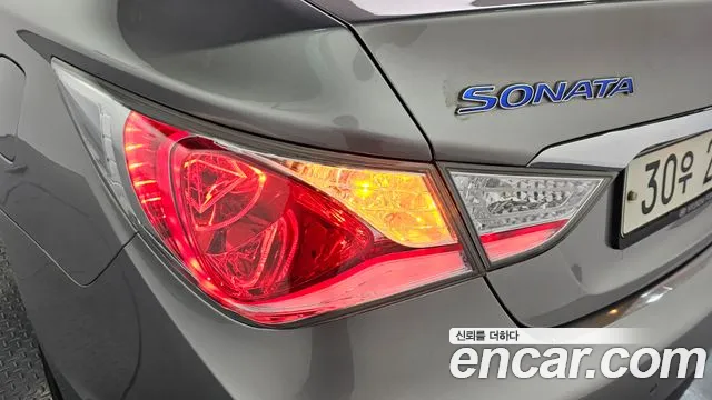 Hyundai Sonata 2014 — фото 9