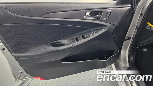 Hyundai Sonata 2014 — фото 14
