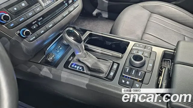 Hyundai Genesis 2015 — фото 12