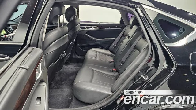 Hyundai Genesis 2015 — фото 17
