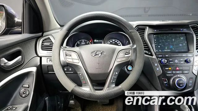 Hyundai Santafe 2017 — фото 18
