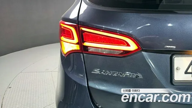 Hyundai Santafe 2017 — фото 9