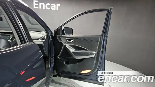 Hyundai Santafe 2017 — фото 15