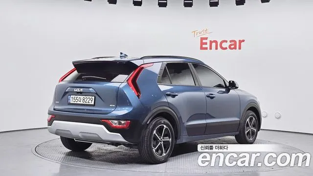 Kia Niro 2022 — фото 2