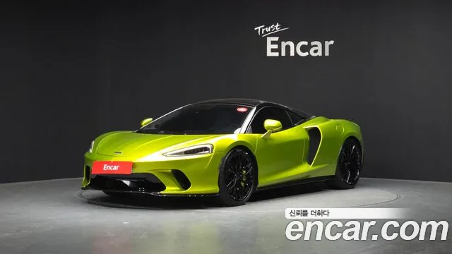 McLaren GT