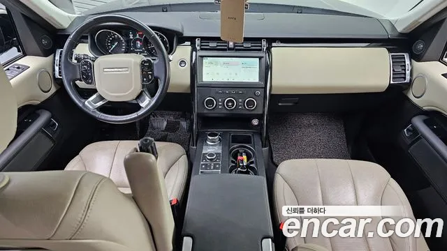 Land Rover Discovery 2019 — фото 10
