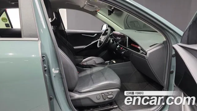 Kia Niro 2023 — фото 17