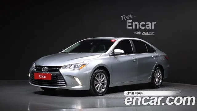 Toyota Camry 2015 — фото 1
