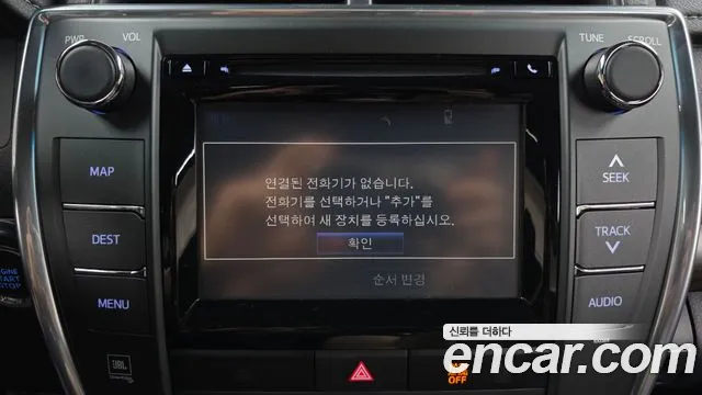 Toyota Camry 2015 — фото 16
