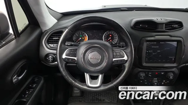 Jeep Renegade 2018 — фото 19