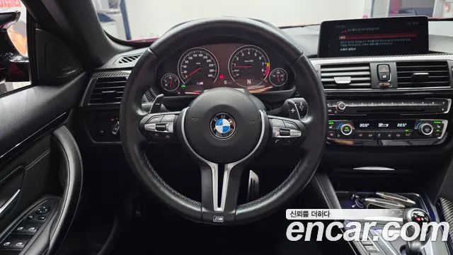 BMW M4 2017 — фото 13