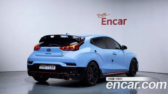 Hyundai Veloster 2019 — фото 1