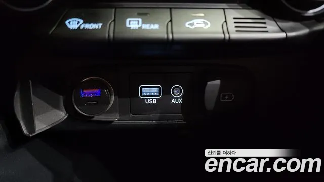 Hyundai Veloster 2019 — фото 17