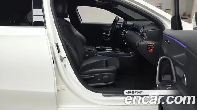 Mercedes-Benz A-Class 2021 — фото 16