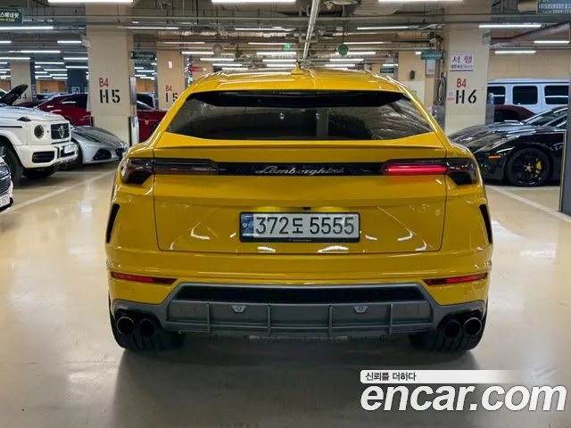 Lamborghini Urus 2020 — фото 5