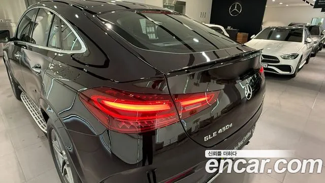 Mercedes-Benz GLE-Class 2026 — фото 8