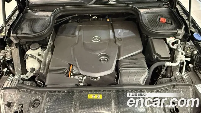 Mercedes-Benz GLE-Class 2026 — фото 12