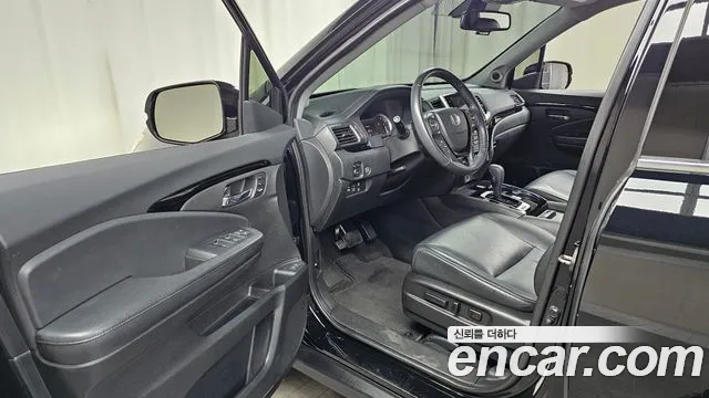 Honda Pilot 2017 — фото 10