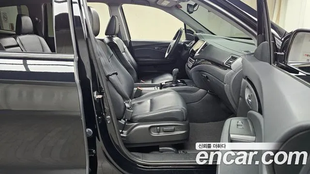 Honda Pilot 2017 — фото 11