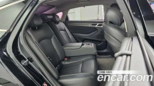 Hyundai Genesis 2016 — фото 17