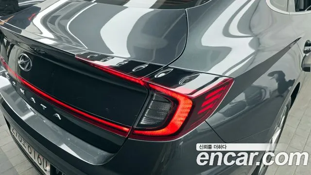Hyundai Sonata 2022 — фото 9