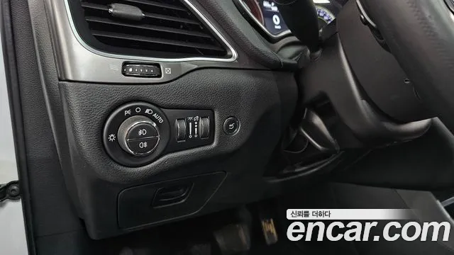 Jeep Cherokee 2019 — фото 19