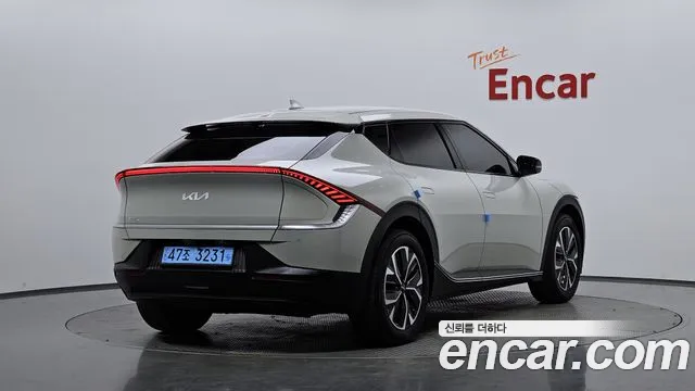 Kia EV6 2022 — фото 1