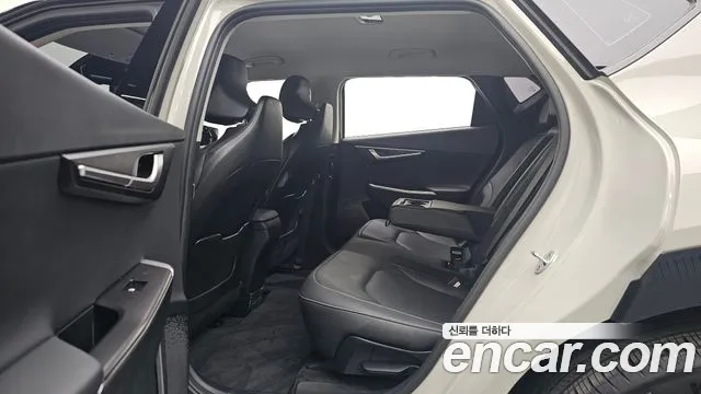 Kia EV6 2022 — фото 17