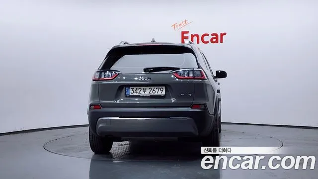Jeep Cherokee 2021 — фото 4