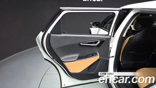 Kia EV6 2024 — фото 15