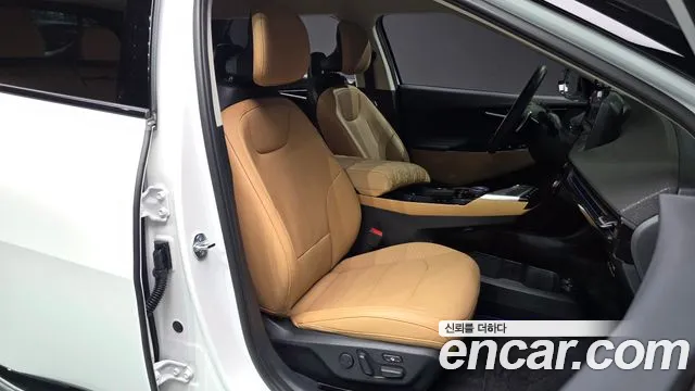 Kia EV6 2024 — фото 16