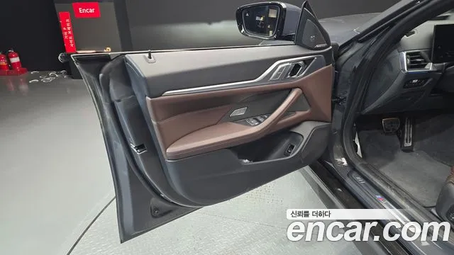 BMW i4 2022 — фото 14