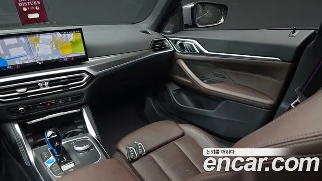 BMW i4 2022 — фото 16