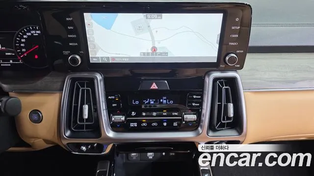 Kia Sorento 2023 — фото 15