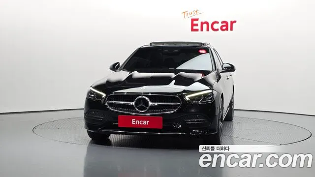 Mercedes-Benz C-Class 2023 — фото 3