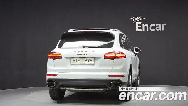Porsche Cayenne 2016 — фото 4