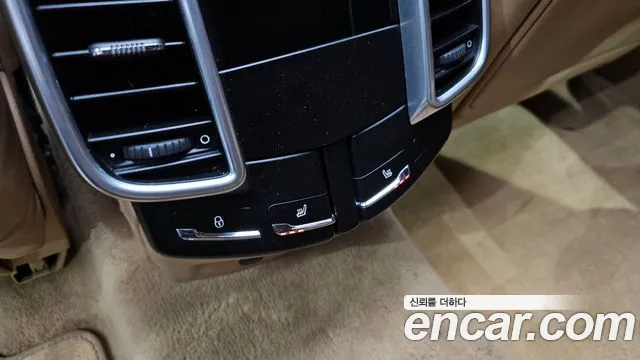 Porsche Cayenne 2016 — фото 18