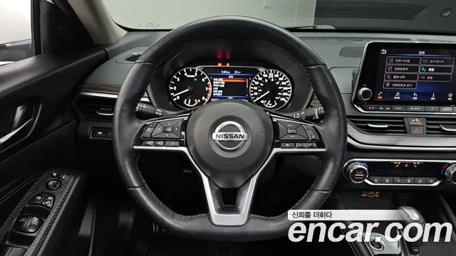 Nissan Altima 2019 — фото 19