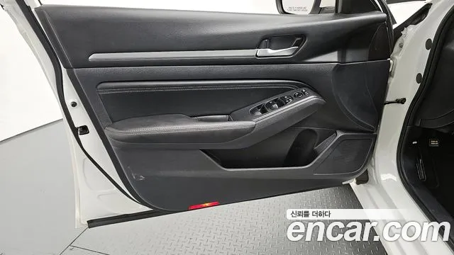 Nissan Altima 2019 — фото 14
