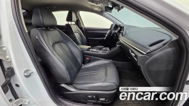 Hyundai Sonata 2020 — фото 10