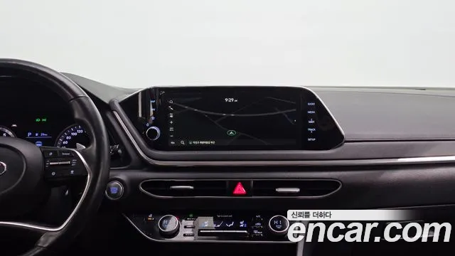 Hyundai Sonata 2020 — фото 15